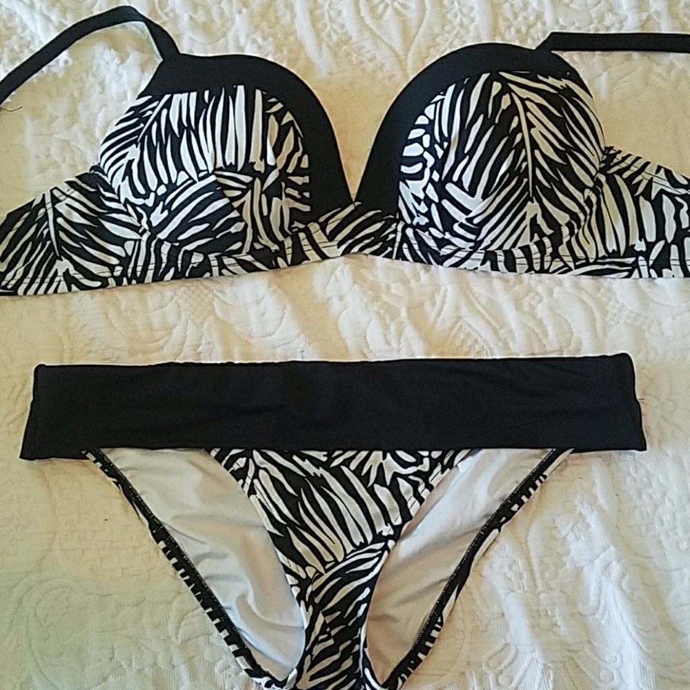 Victoria's Secret Black and White Swimsuit